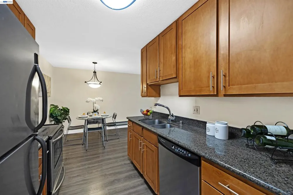 1570 165Th Ave #104 San Leandro, CA 94578