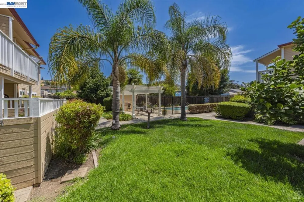 1570 165Th Ave #104 San Leandro, CA 94578