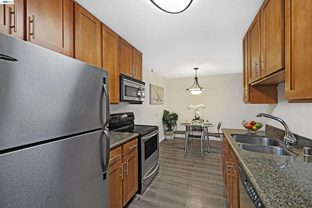 1570 165Th Ave #104 San Leandro, CA 94578