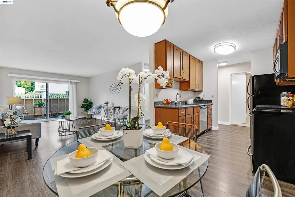1570 165Th Ave #104 San Leandro, CA 94578