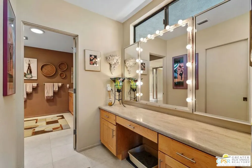 2062 S Chico Drive Palm Springs, CA 92264