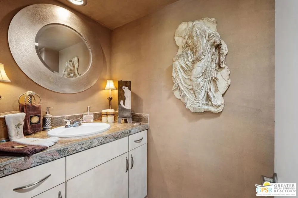 2062 S Chico Drive Palm Springs, CA 92264