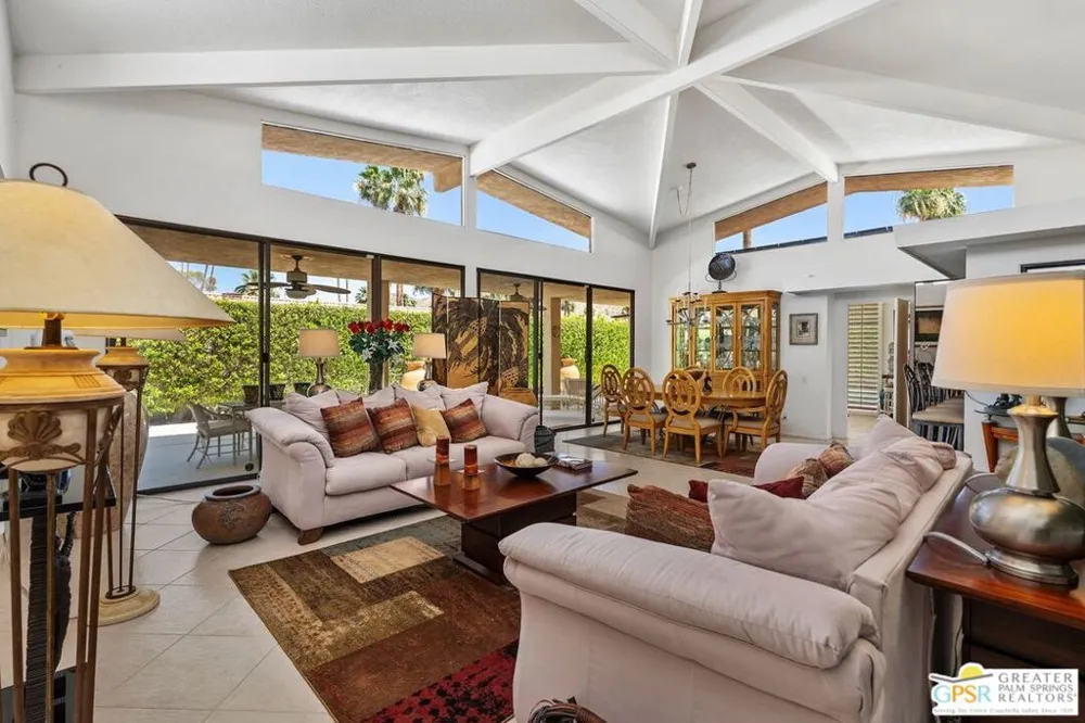 2062 S Chico Drive Palm Springs, CA 92264