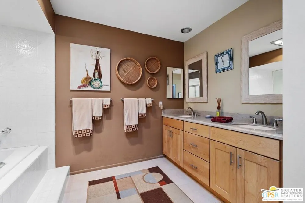 2062 S Chico Drive Palm Springs, CA 92264