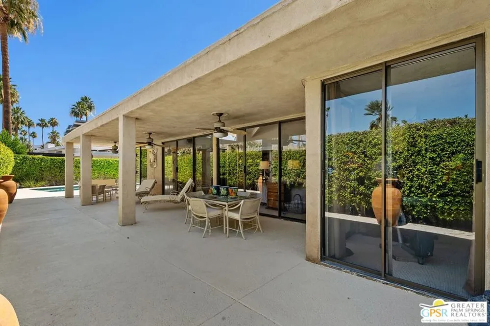 2062 S Chico Drive Palm Springs, CA 92264