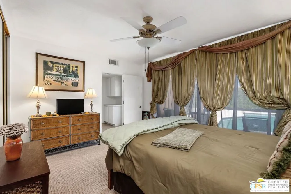 2062 S Chico Drive Palm Springs, CA 92264