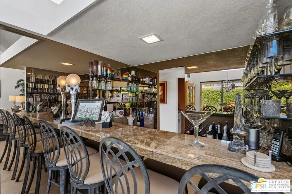 2062 S Chico Drive Palm Springs, CA 92264