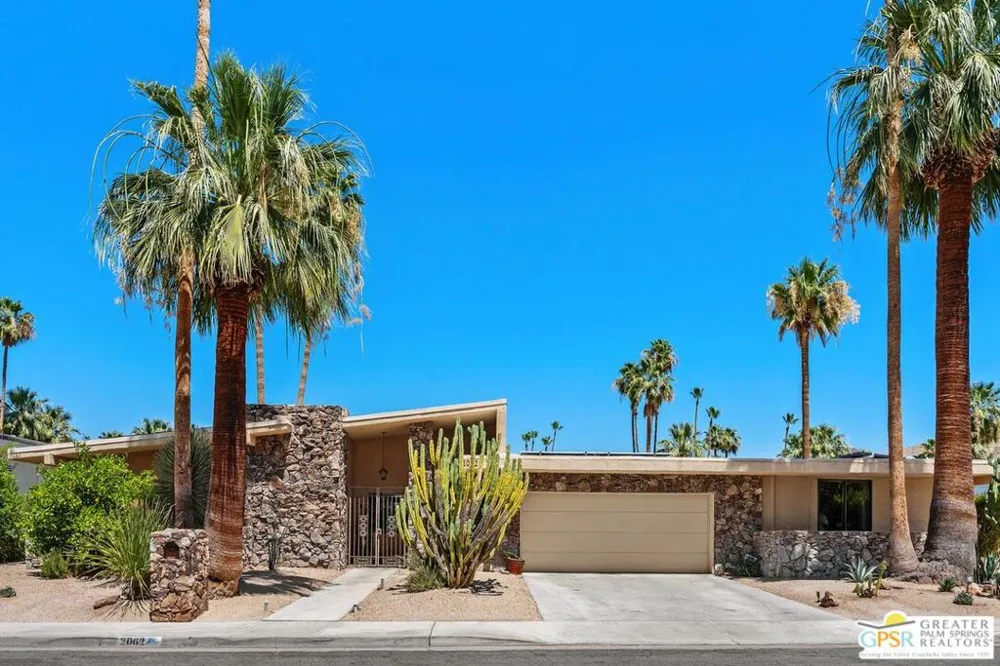 2062 S Chico Drive Palm Springs, CA 92264