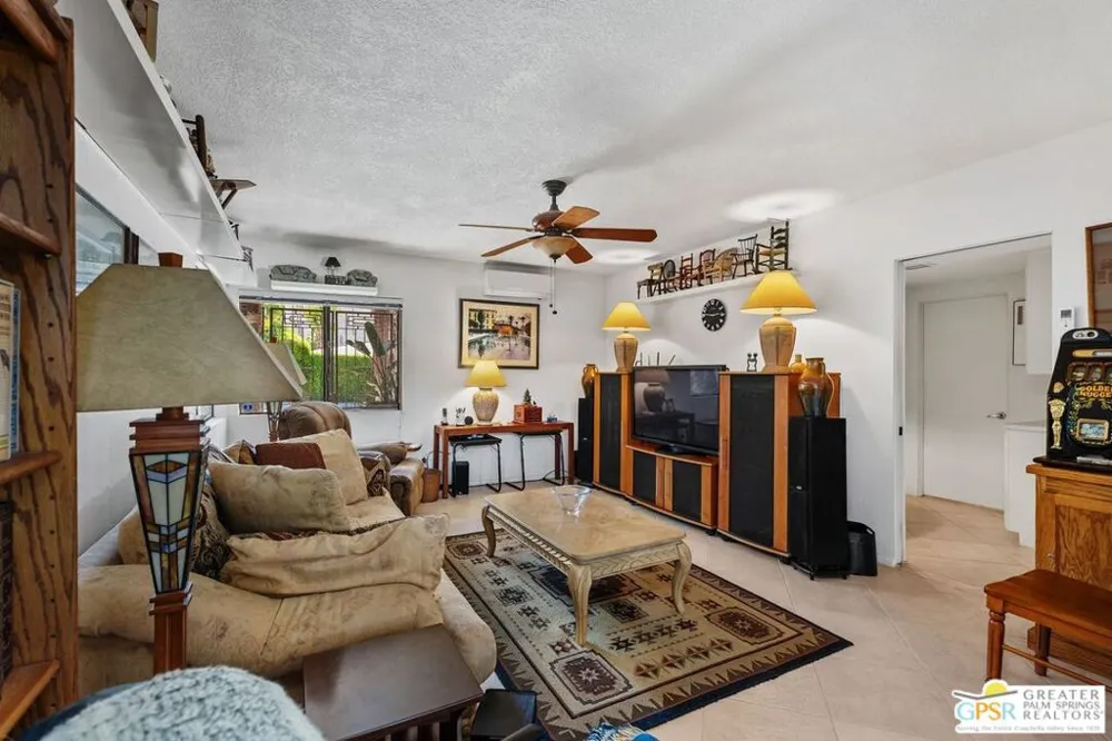 2062 S Chico Drive Palm Springs, CA 92264