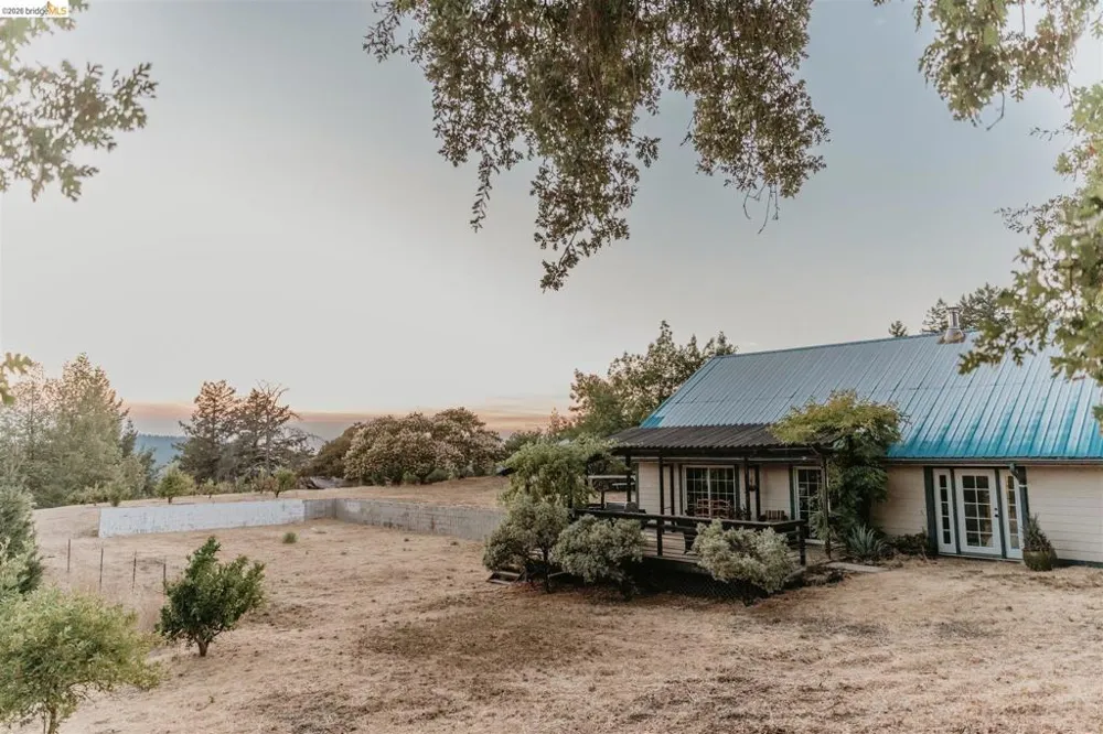 49100 WICKERSHAM ROAD Geyserville, CA 95441