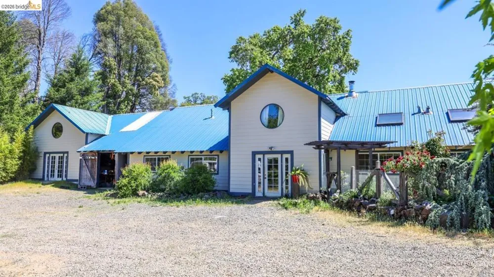 49100 WICKERSHAM ROAD Geyserville, CA 95441