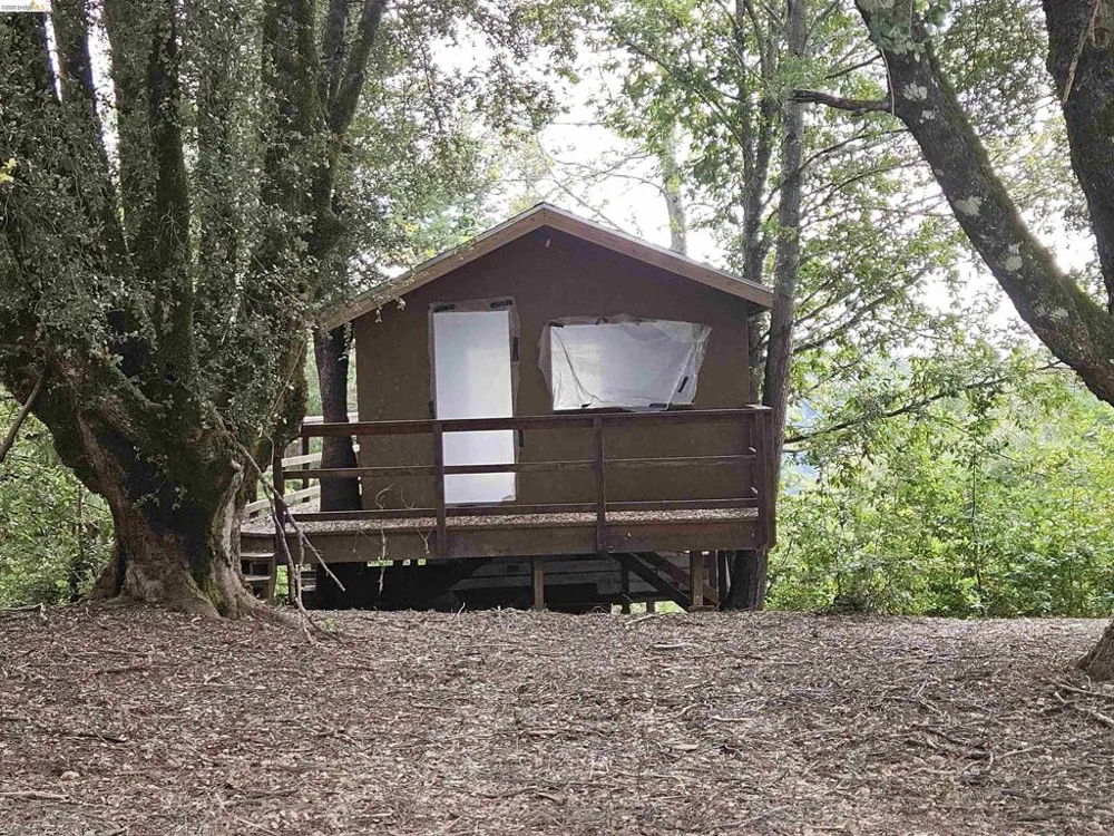 49100 WICKERSHAM ROAD Geyserville, CA 95441