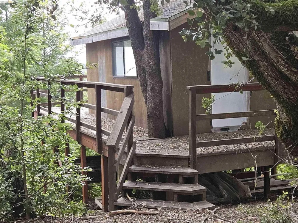 49100 WICKERSHAM ROAD Geyserville, CA 95441