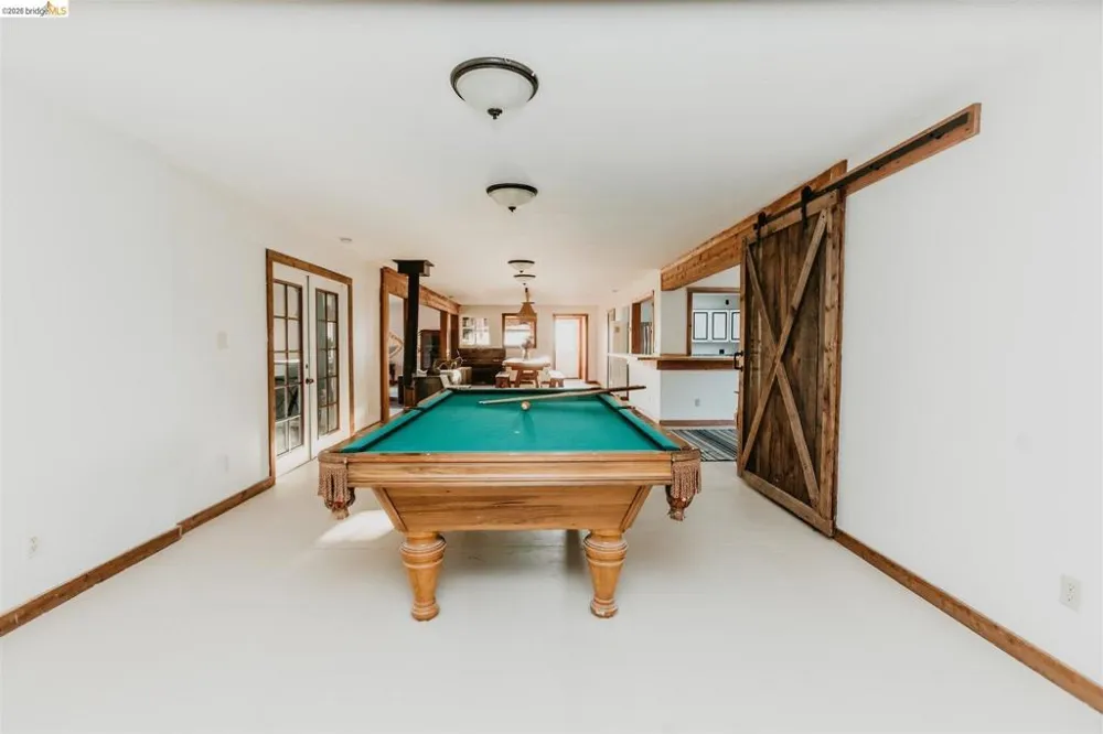 49100 WICKERSHAM ROAD Geyserville, CA 95441