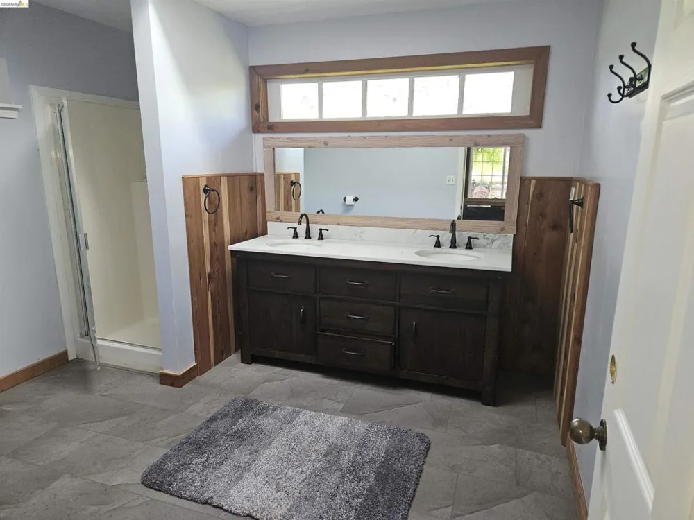 49100 WICKERSHAM ROAD Geyserville, CA 95441