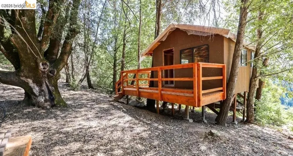 49100 WICKERSHAM ROAD Geyserville, CA 95441