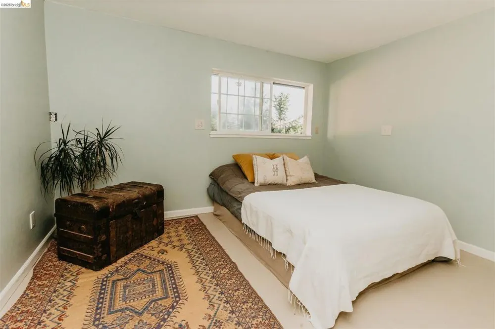 49100 WICKERSHAM ROAD Geyserville, CA 95441