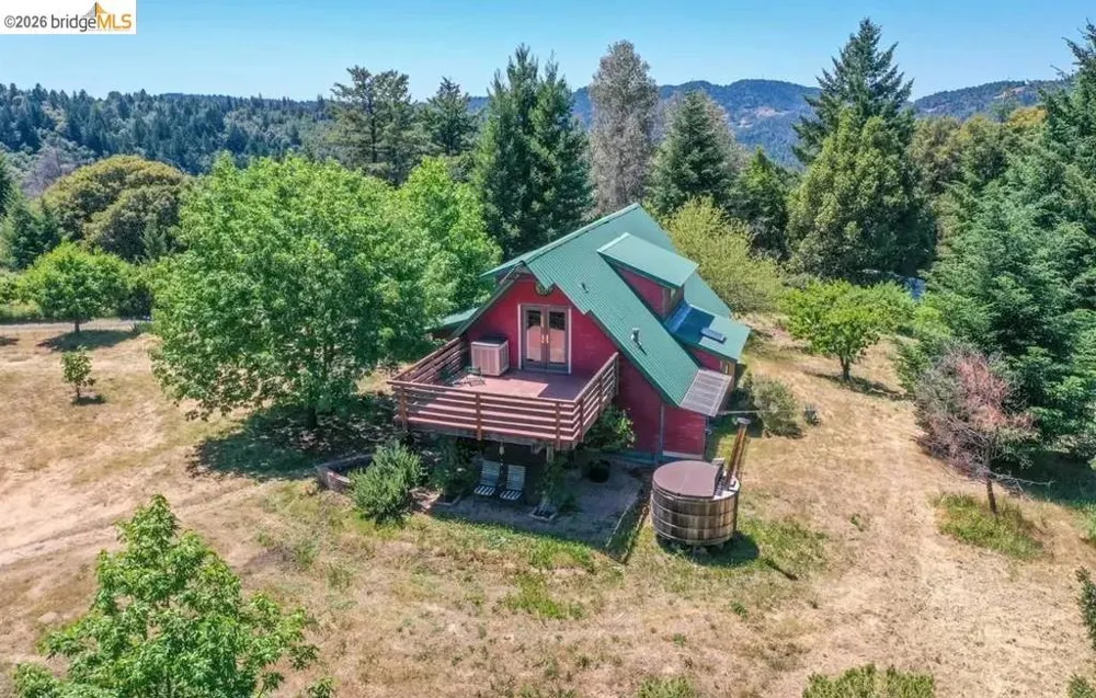 49100 WICKERSHAM ROAD Geyserville, CA 95441