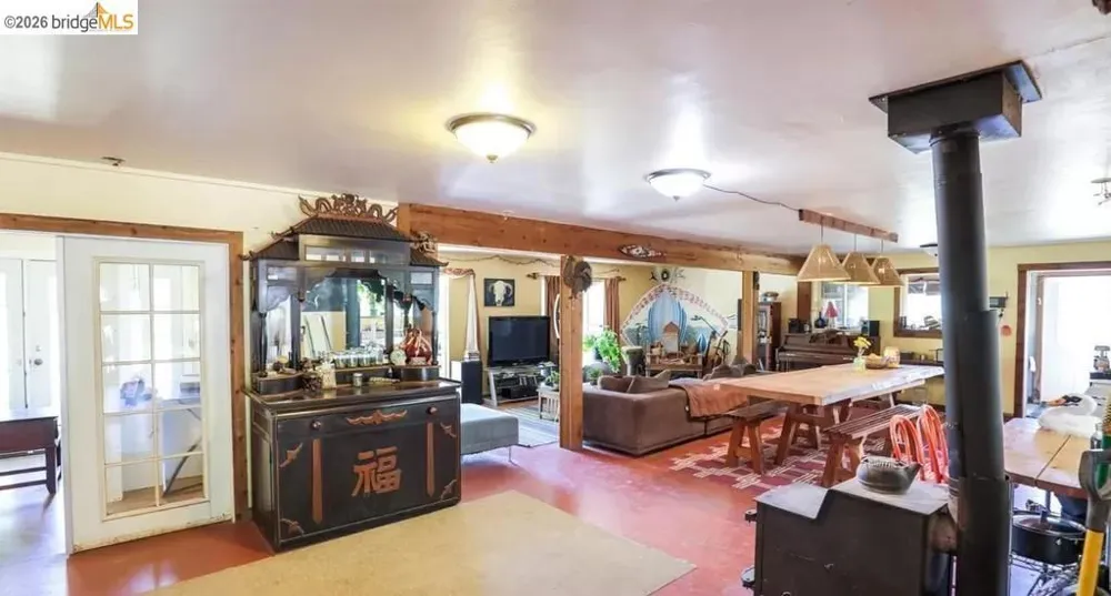 49100 WICKERSHAM ROAD Geyserville, CA 95441
