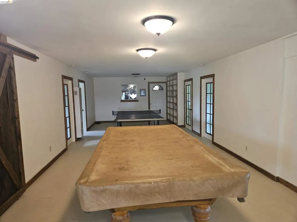 49100 WICKERSHAM ROAD Geyserville, CA 95441