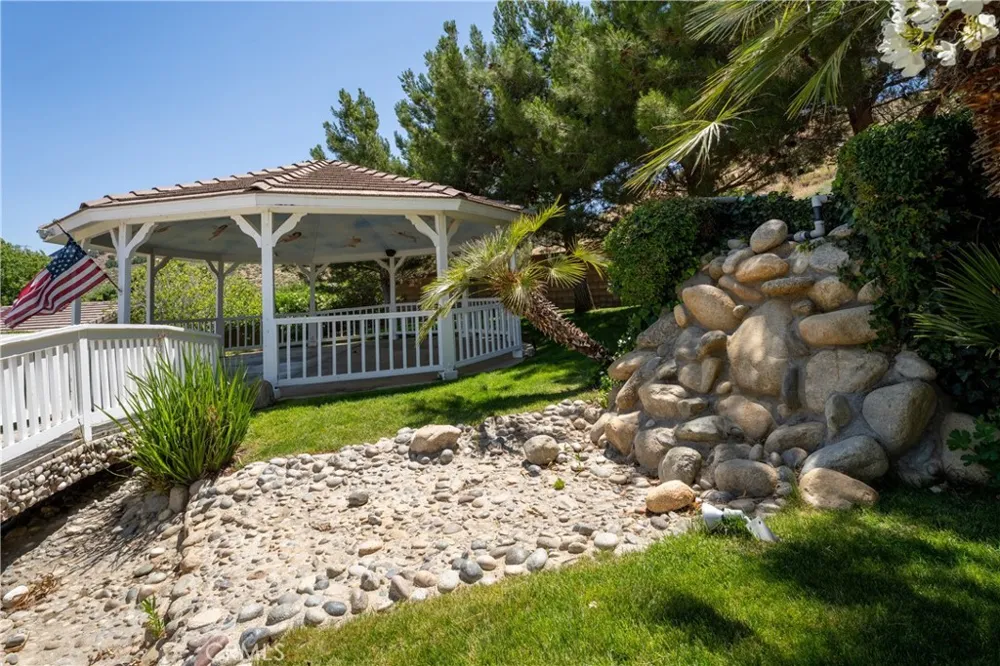 5801 Hacienda Ranch Palmdale, CA 93551