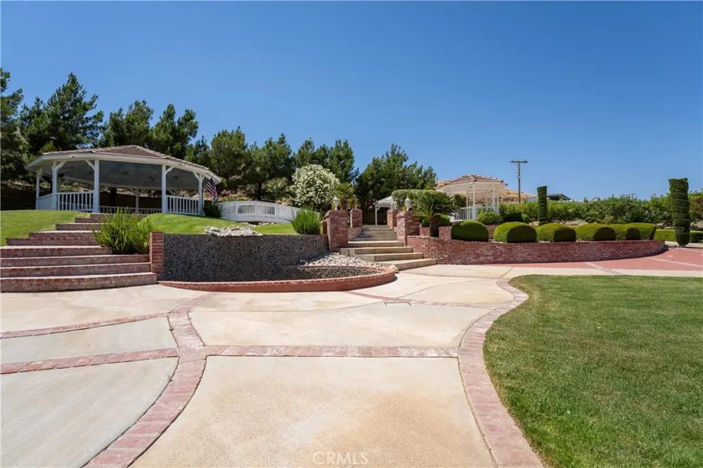 5801 Hacienda Ranch Palmdale, CA 93551