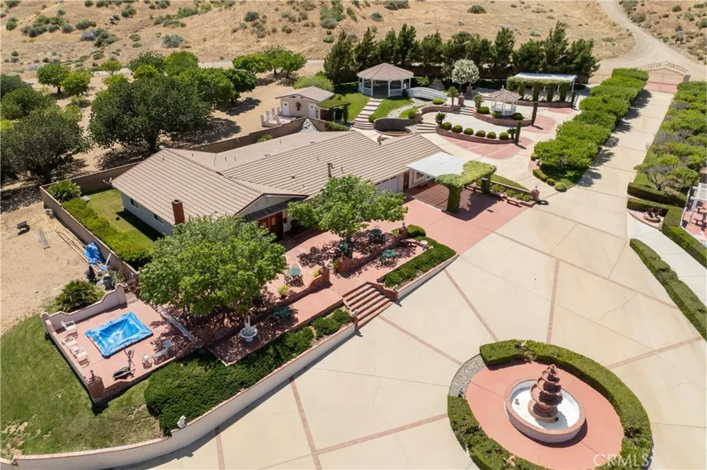 5801 Hacienda Ranch Palmdale, CA 93551