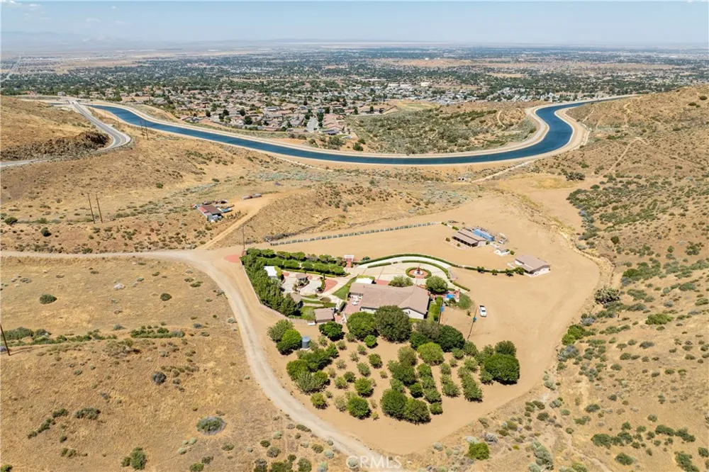 5801 Hacienda Ranch Palmdale, CA 93551