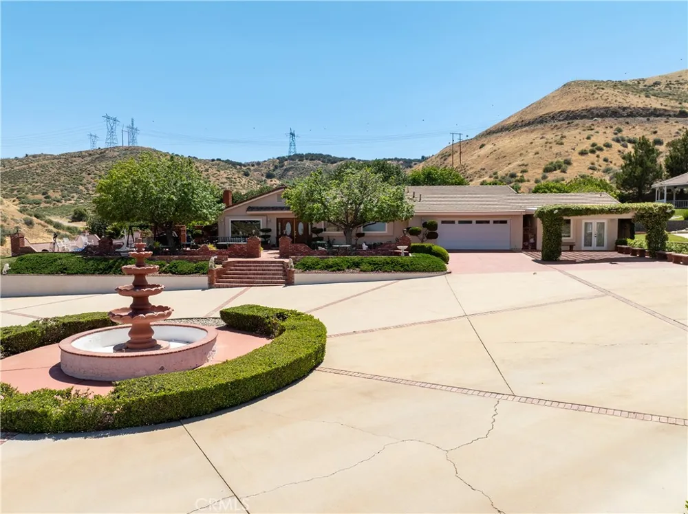 5801 Hacienda Ranch Palmdale, CA 93551