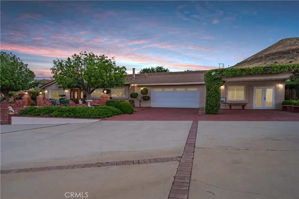 5801 Hacienda Ranch Palmdale, CA 93551