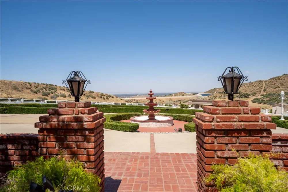 5801 Hacienda Ranch Palmdale, CA 93551