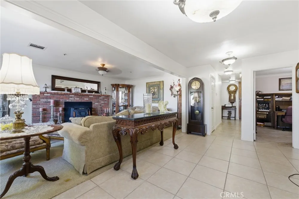 5801 Hacienda Ranch Palmdale, CA 93551