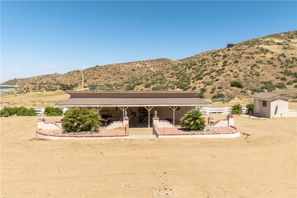 5801 Hacienda Ranch Palmdale, CA 93551