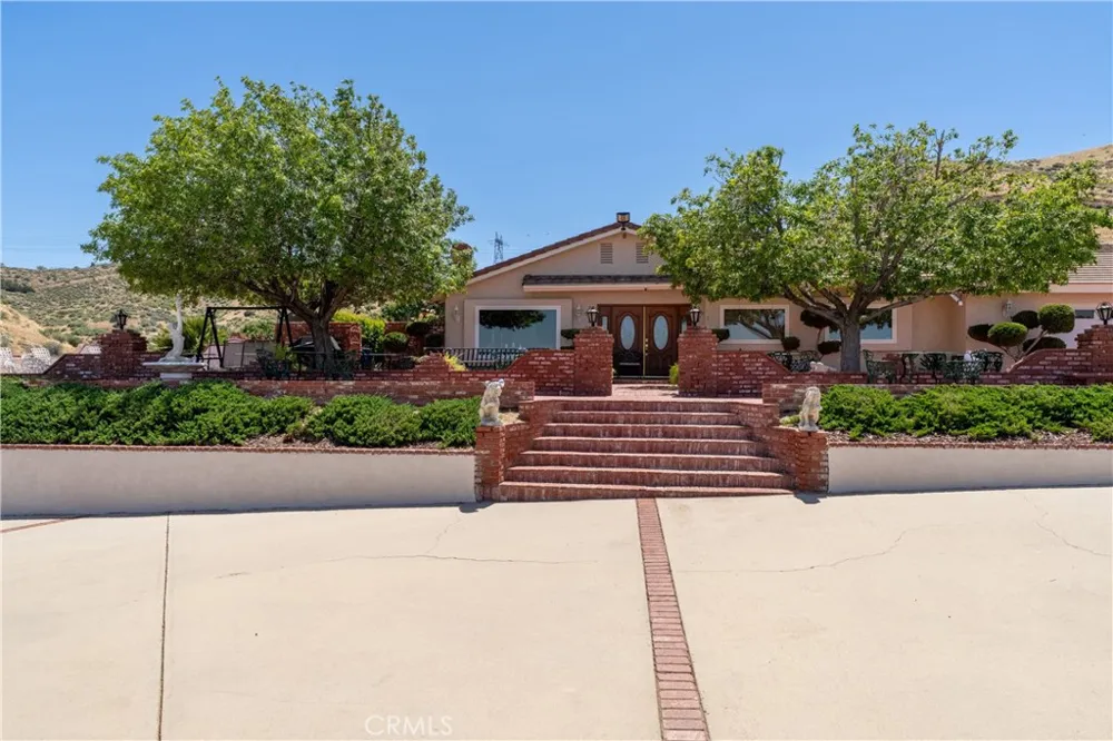 5801 Hacienda Ranch Palmdale, CA 93551