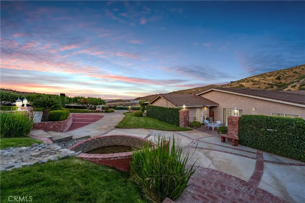 5801 Hacienda Ranch Palmdale, CA 93551