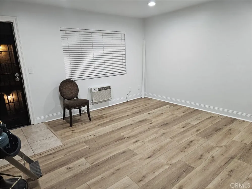 12805 Mapleview Lakeside, CA 92040