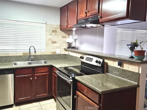 12805 Mapleview