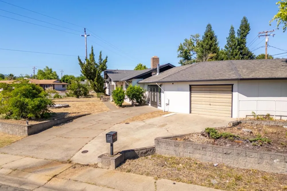 3400 Panorama Drive Redding, CA 96003