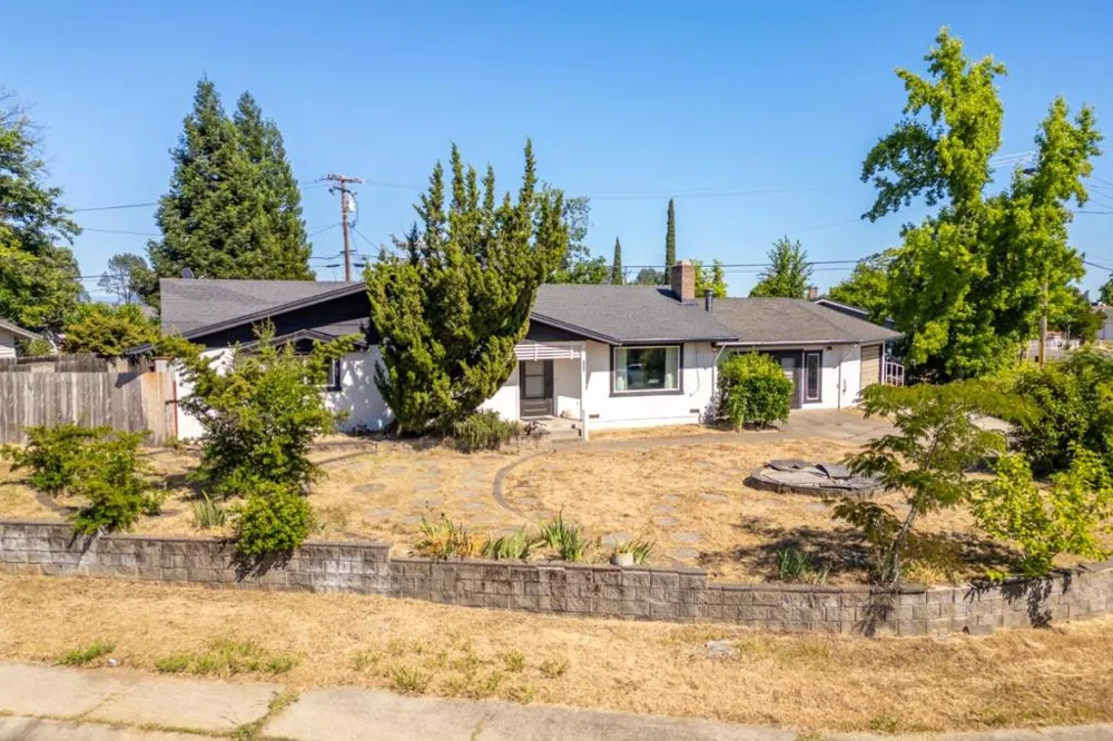 3400 Panorama Drive Redding, CA 96003