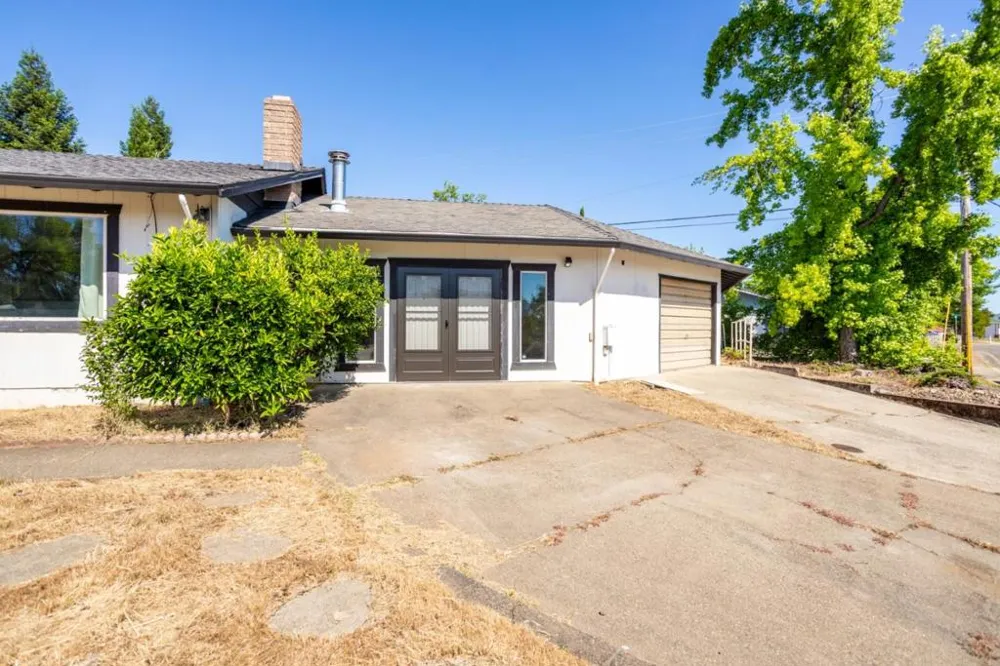 3400 Panorama Drive Redding, CA 96003