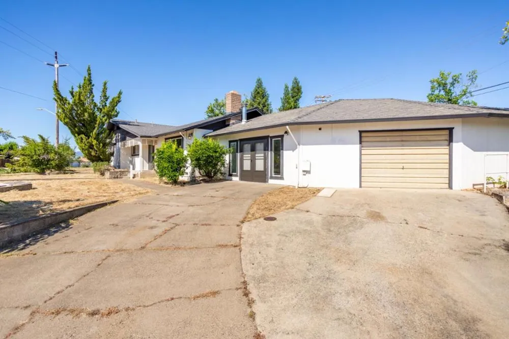 3400 Panorama Drive Redding, CA 96003