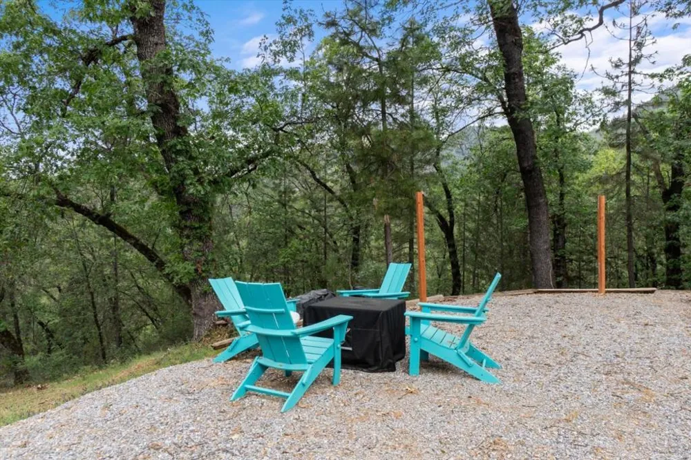 19754 Solus Campground Road Lakehead, CA 96051