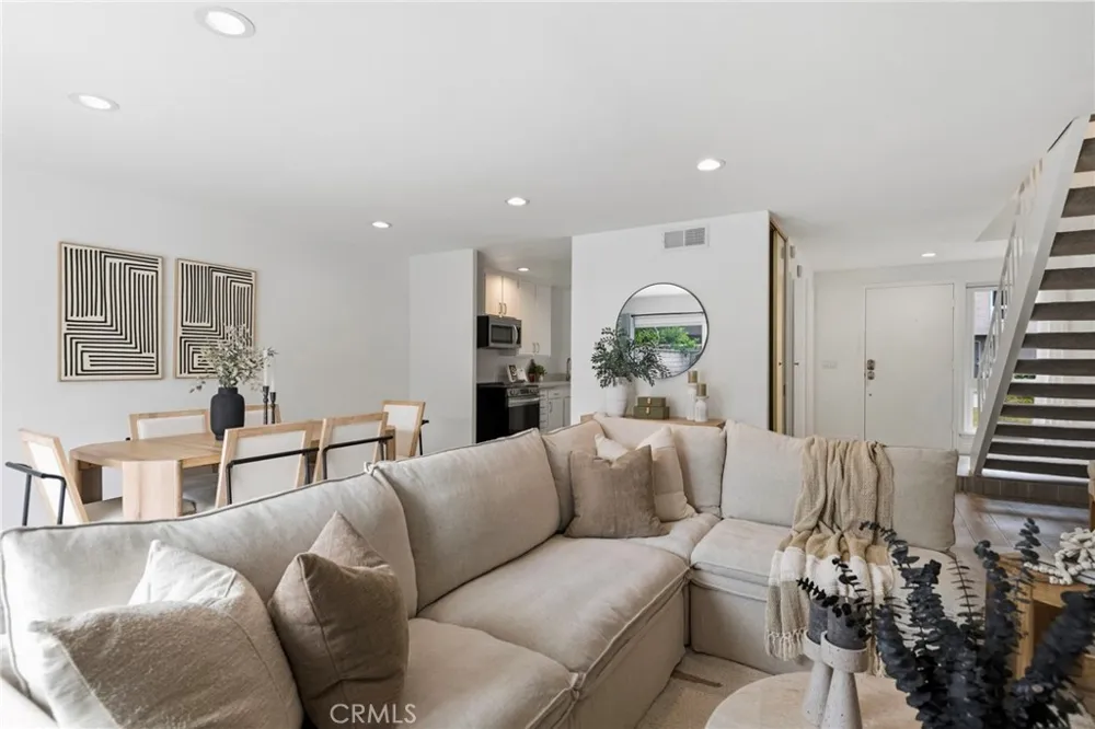 24836 Lakefield Street Lake Forest, CA 92630