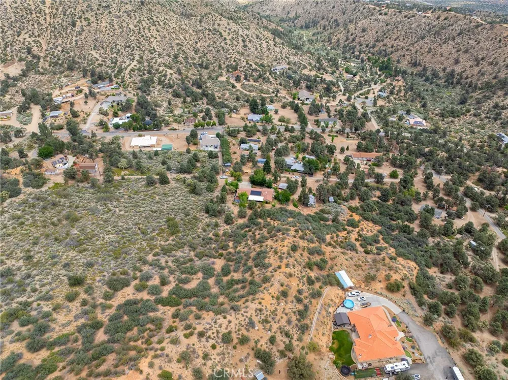 7685 Wintergreen Pinon Hills, CA 92397