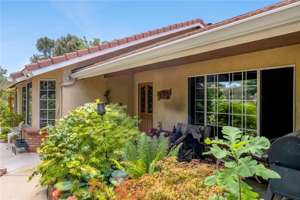 7685 Wintergreen Pinon Hills, CA 92397