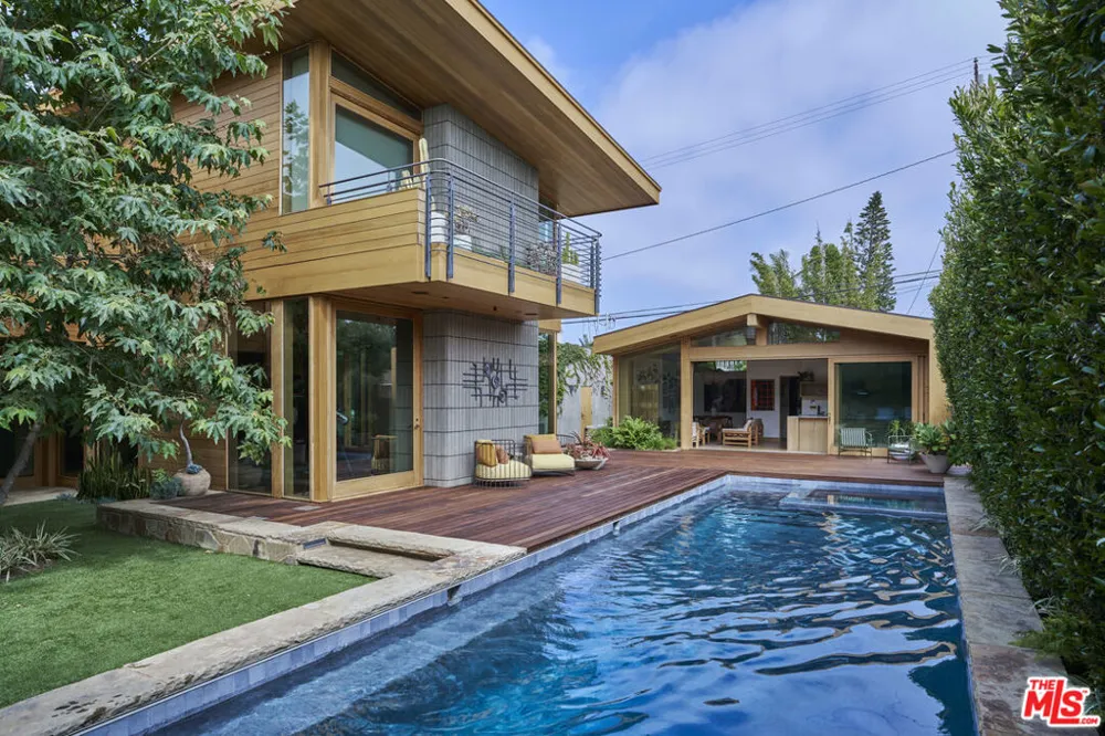 746 Milwood Avenue Venice, CA 90291