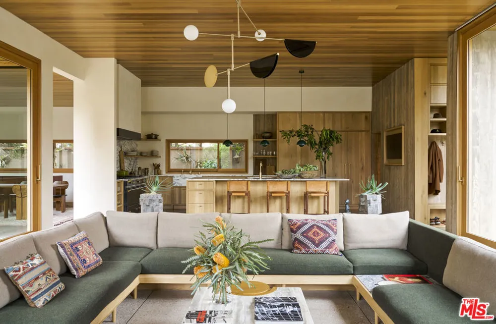746 Milwood Avenue Venice, CA 90291