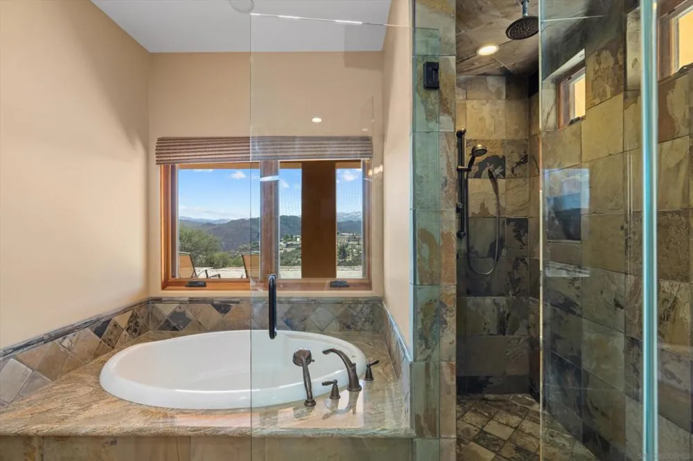 3023 Via Viejas Alpine, CA 91901