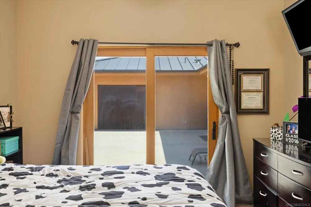 3023 Via Viejas Alpine, CA 91901