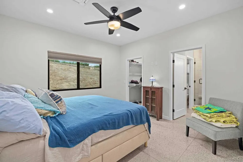 3023 Via Viejas Alpine, CA 91901